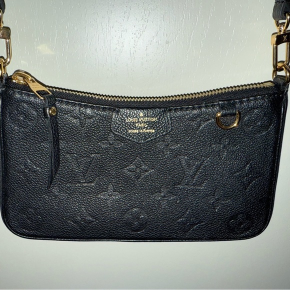 LV Monogram pouch - Picture 2 of 16